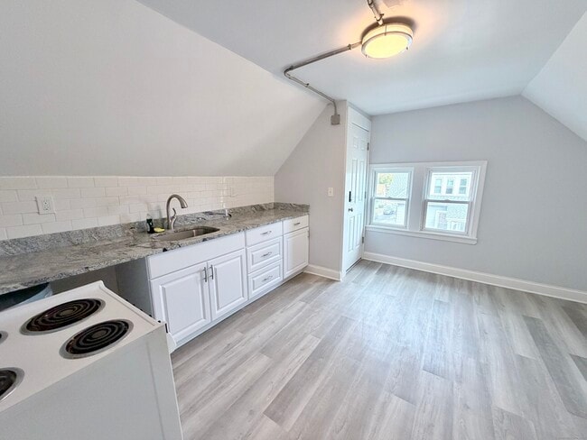 Foto del edificio - 35 Hillside Ave