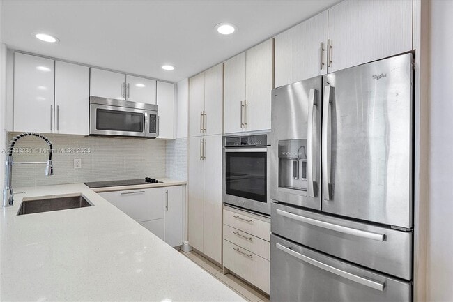 Building Photo - 1250 S Miami Ave