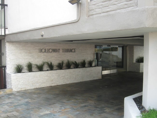 Building Photo - 8530 Holloway Dr