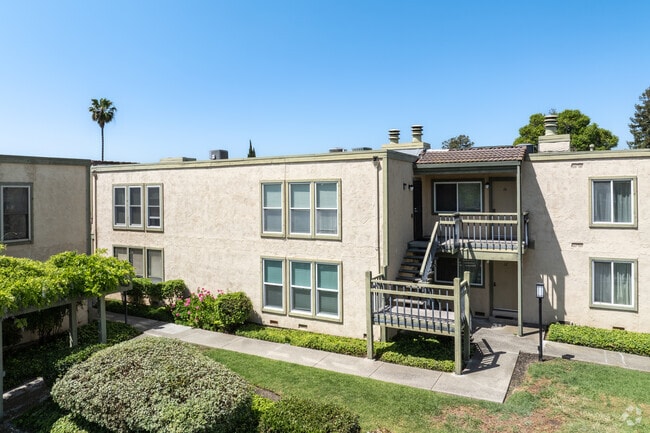 exterior - 1851 Harrison St
