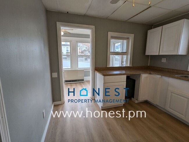 Foto del edificio - 36 Monroe St