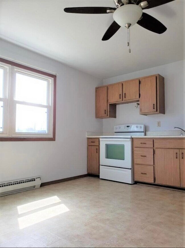 202 Meadowpark Dr, Horicon, WI 53032 Townhome Rentals in Horicon WI