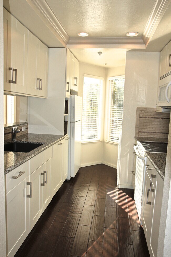 Foto del edificio - 2675 Oak Rd