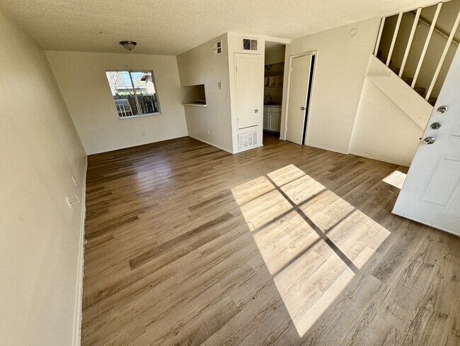 Foto del edificio - 5113 Sierra St