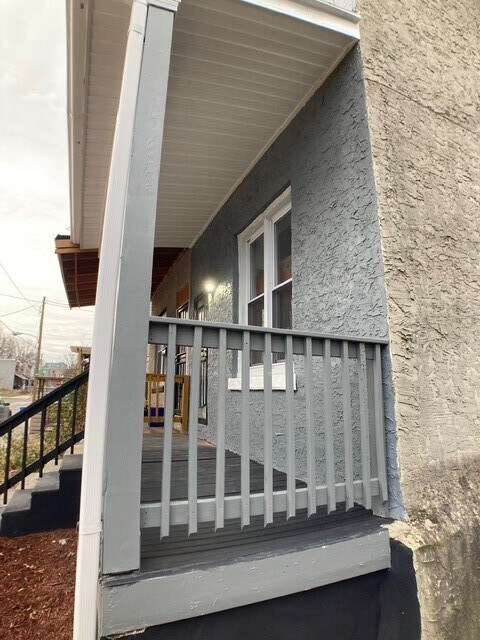 Foto del edificio - 758 N DeKalb St