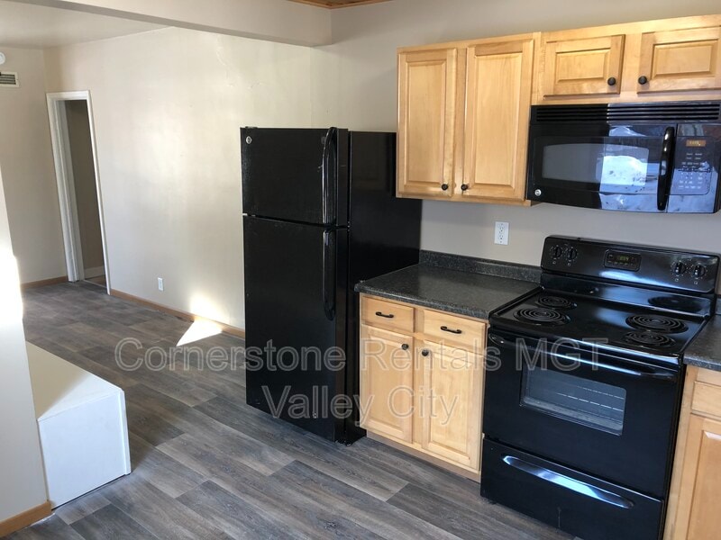 Foto principal - 424 6th Ave NE