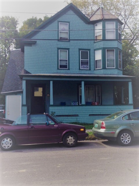 Primary Photo - 47 Isham St