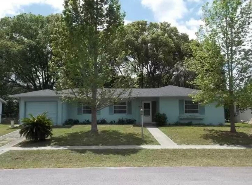 2246 W Nautilus Dr, Citrus Springs, FL 34434 House Rental in Citrus