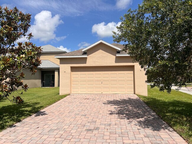 Foto del edificio - 3 BEDROOM HOUSE ON INDEPENDENCE - NO REAR NEIGHBORS AVAILABLE 8/14/26