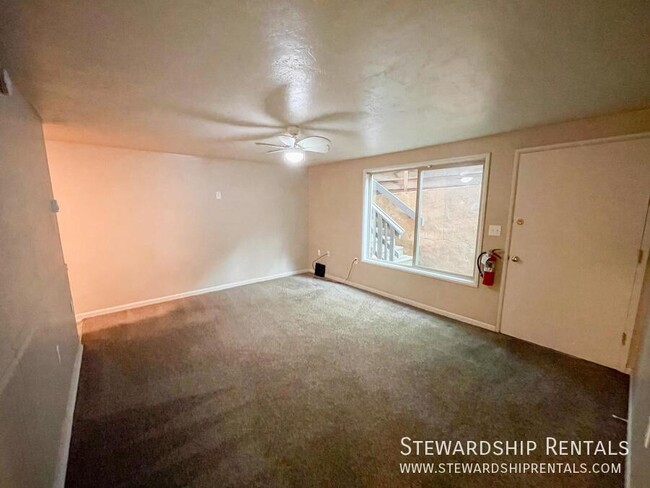 Building Photo - 1831 Kincaid St