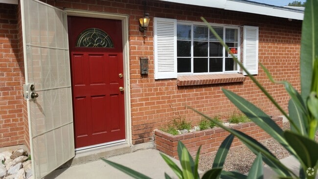 Two blocks east of the University - 528 N Olsen Ave