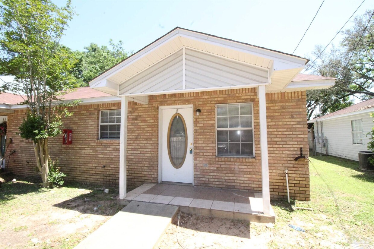Primary Photo - 7135 Pearson Rd
