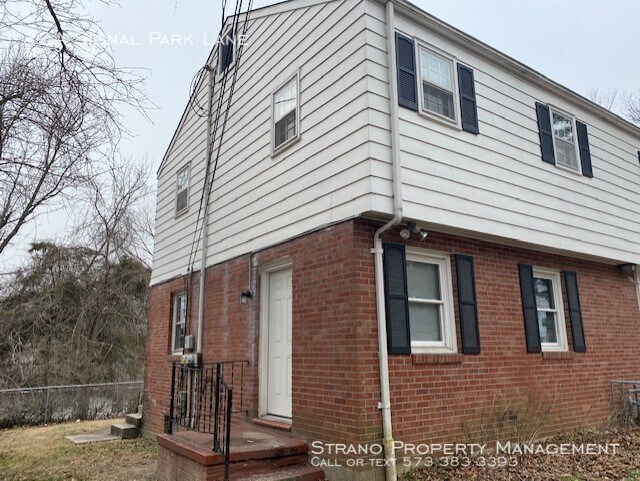 Building Photo - 22 Signal Park Ln