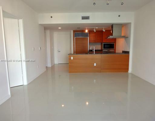 Building Photo - 485 Brickell Ave
