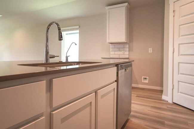 Building Photo - 7427 Victoria Brook Trace