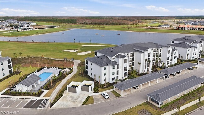 Building Photo - 15345 Grn Acrs Ave