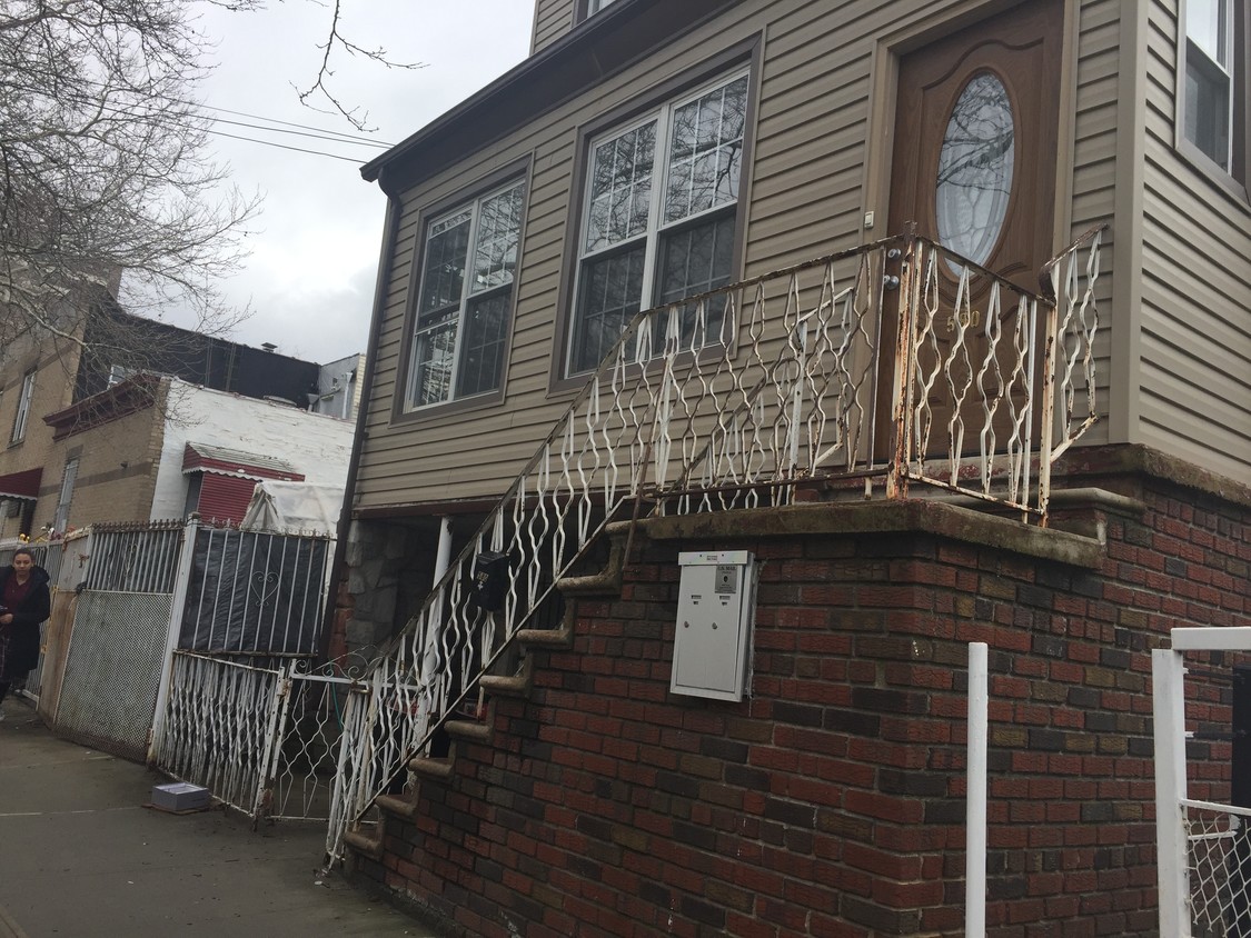 Primary Photo - 580 Brooklyn Ave