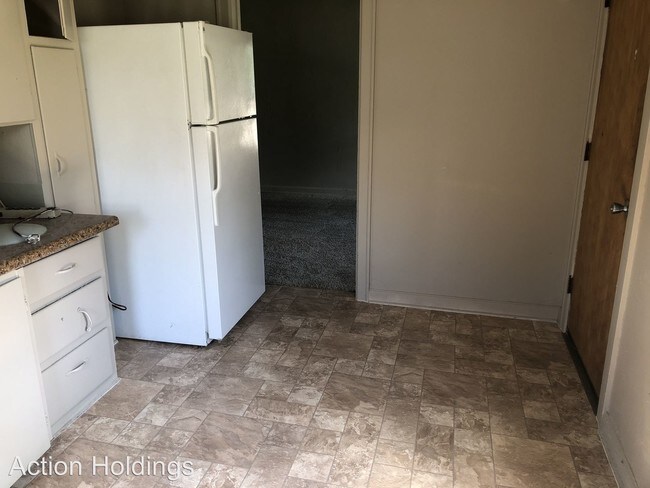 Foto del edificio - 1 br, 1 bath House - 103 N Oak St