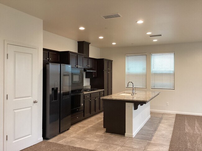 Foto del edificio - 6319 E Creek View Ln