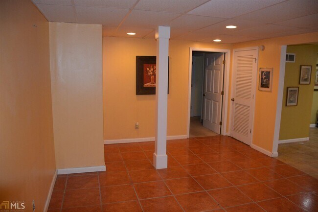 Foto del edificio - 3024 Ravenwolfe Way SW