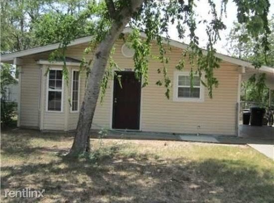 Foto del edificio - 3 br, 1 bath House - 200B Richards St