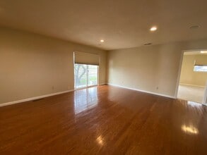 Building Photo - 18019 Grandville Rd