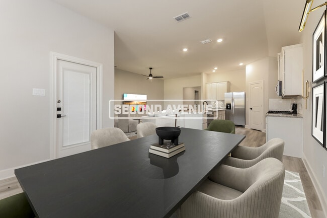 Building Photo - 828 Jackel DR