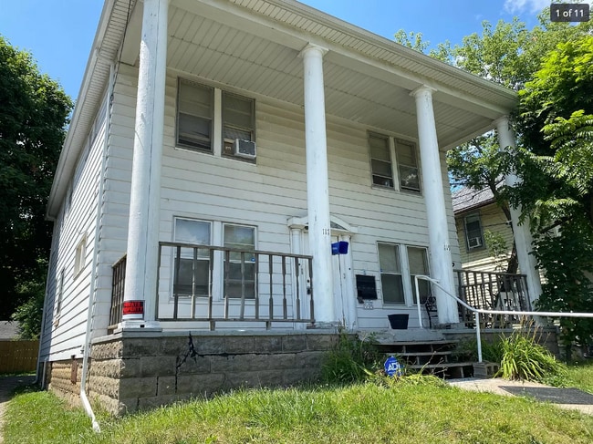 Building Photo - 117 Thorpe St