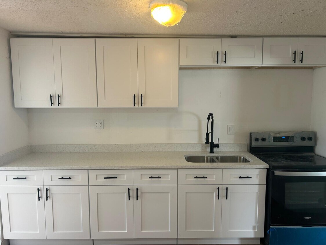 Foto principal - 4170 55th Ave N