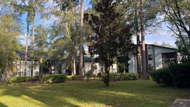 Foto del edificio - 185 Waterfall Way