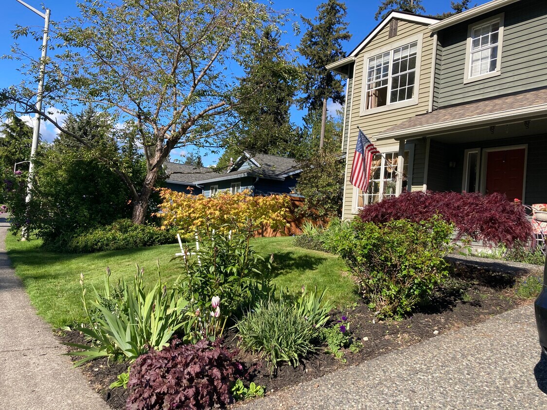 Front, West facing cov, porch - 14217 55th Ave SE