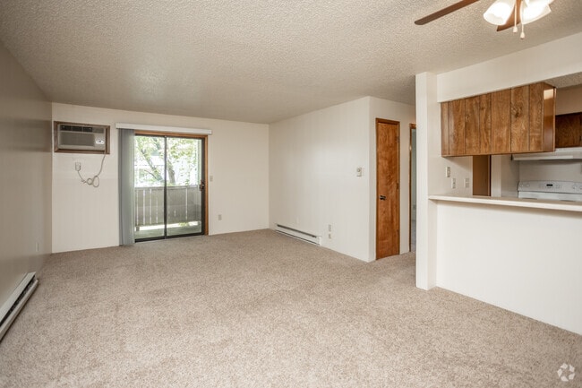 2BR, 2BA - 850 SF - Westwood Apartments