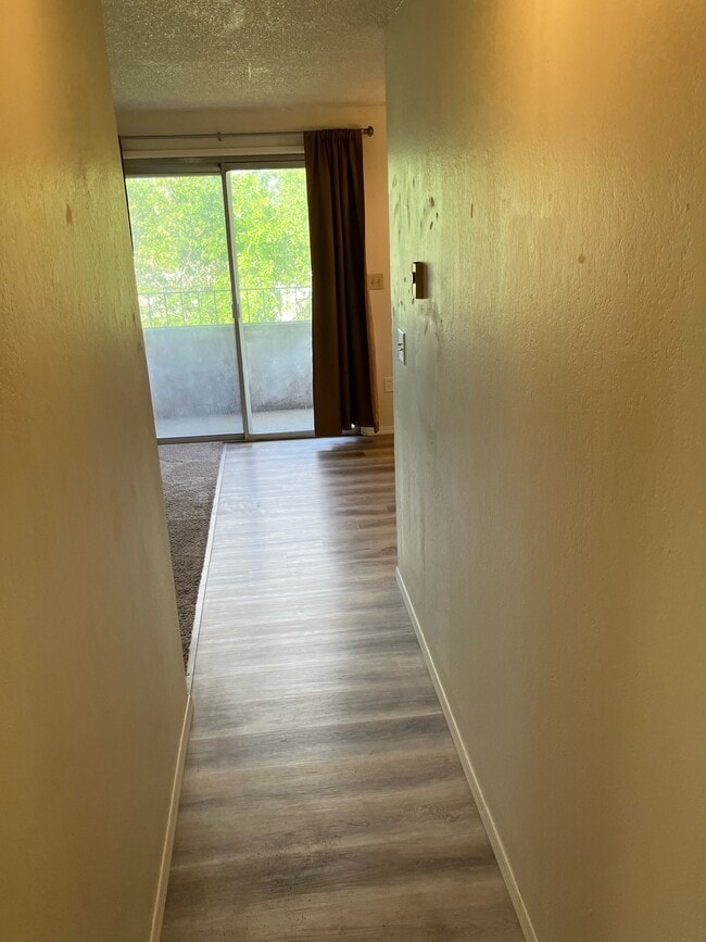 Foto del edificio - 3010 N Stone St