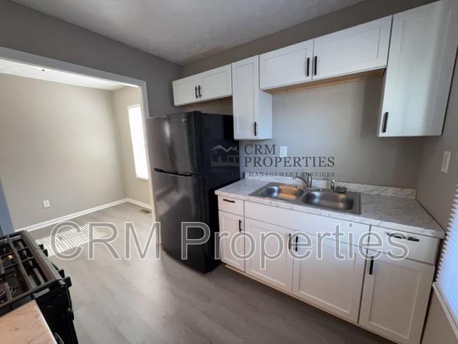 Foto del edificio - 1233 E Jefferson St