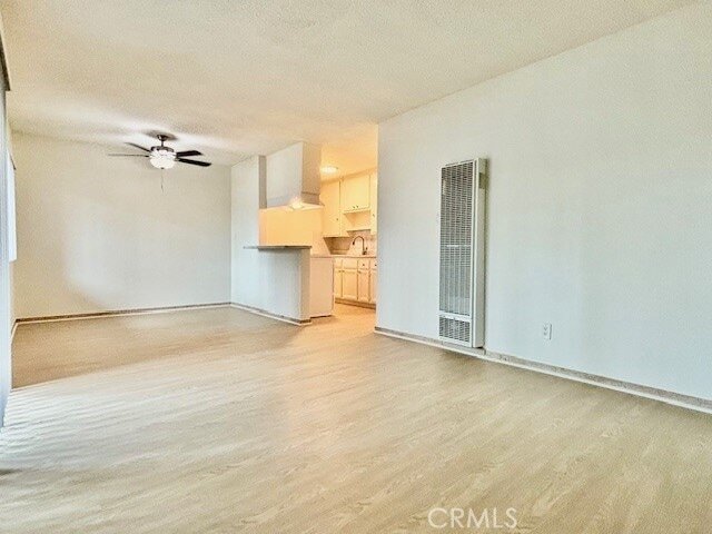 Foto del edificio - 12425 Harris Ave