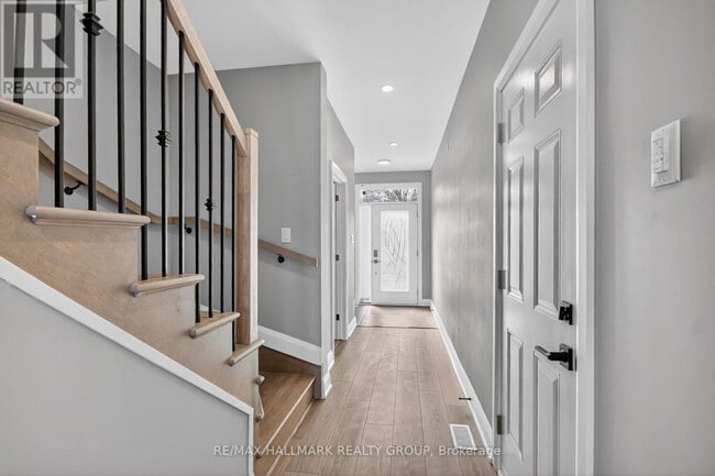 Building Photo - 78 Burnetts Grove Cir