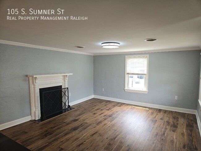 Building Photo - 105 S Sumner St