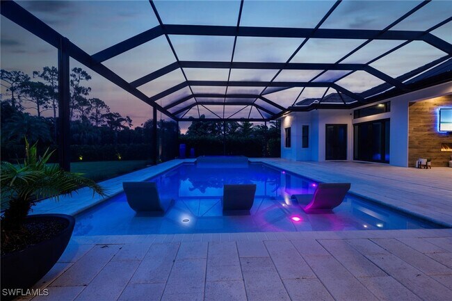 Foto del edificio - 15392 Old Pine Ct