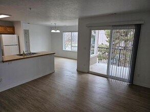 Building Photo - 6181 S Sea Breeze Way