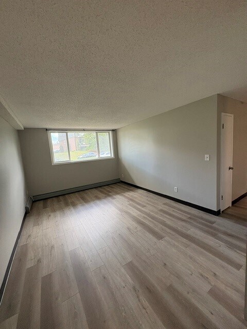 Photo du bâtiment - 1 Bed 1 Bath Unit in Calgary, AB