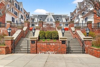 Building Photo - 225 Stanley Ave