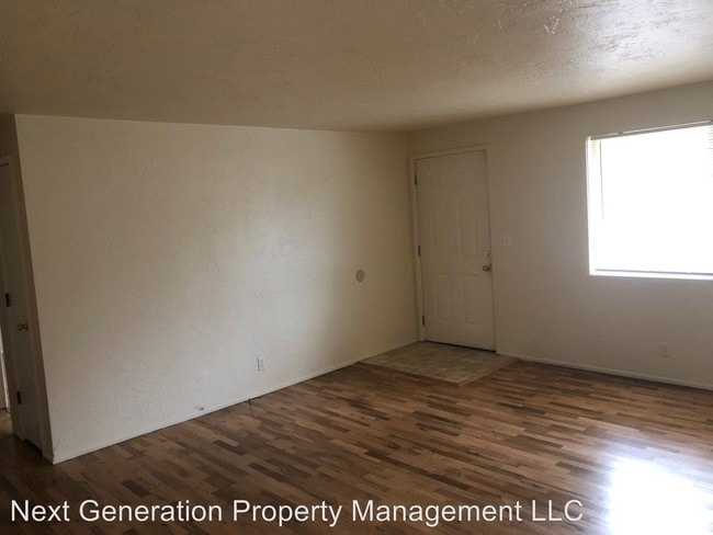Building Photo - 2 br, 1 bath House - 1442 Water St.