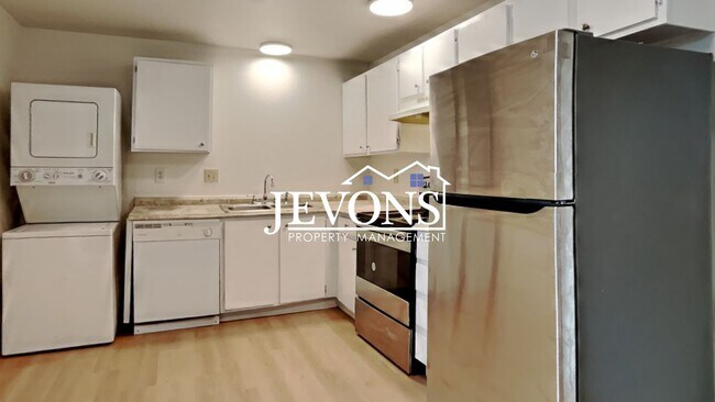 Foto del edificio - 2076 E 56th St