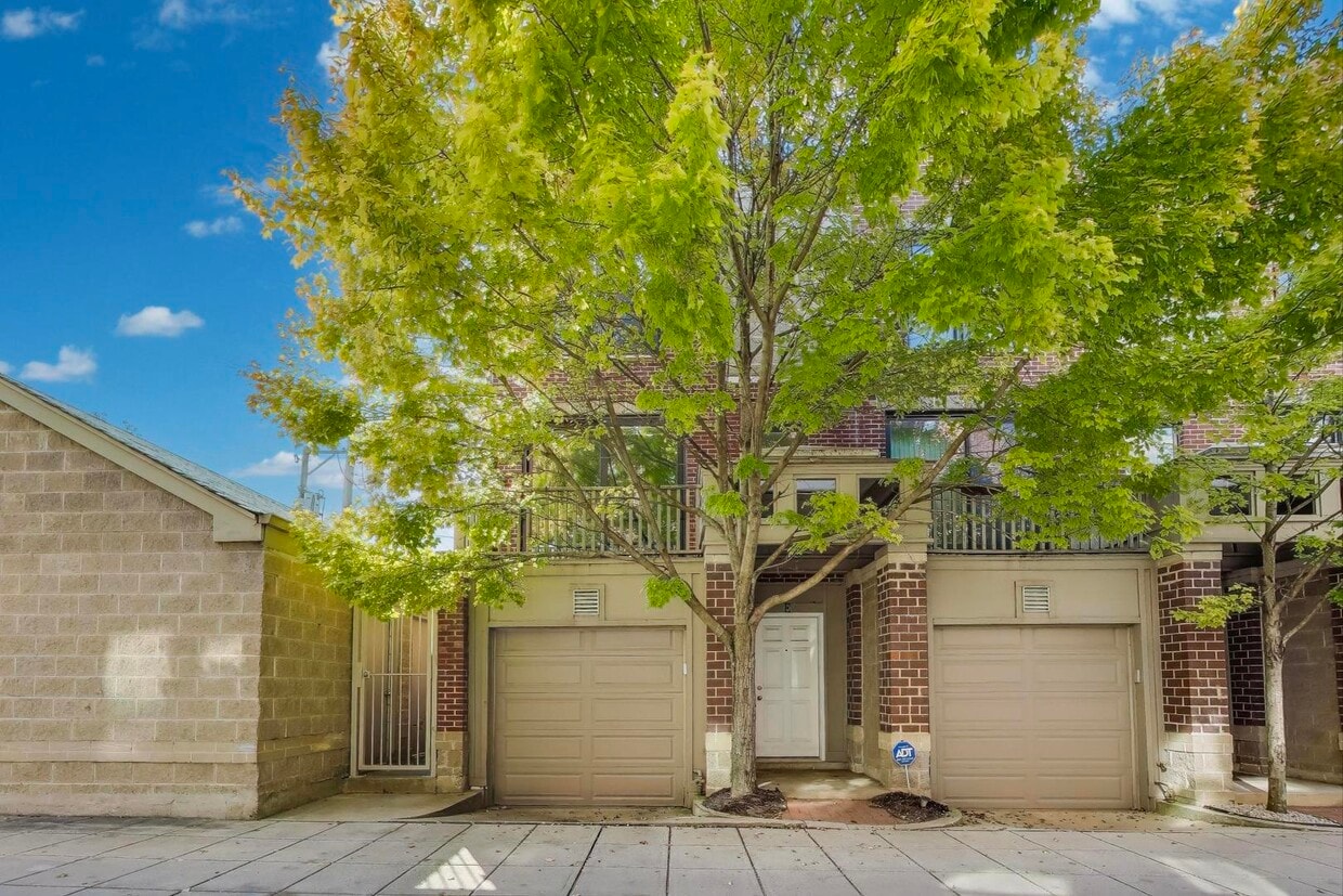 Foto principal - 2743 N Wayne Ave