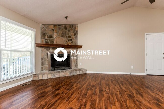 Building Photo - 3 Bedroom Pet-Friendly Home in Austell, GA with Main Street Renewal