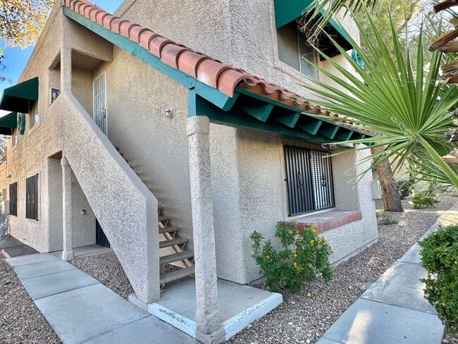 Foto del edificio - Condo with Garage Attached for rent!