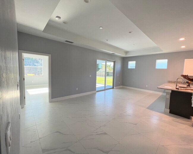 Foto del edificio - 5442 Hardee St