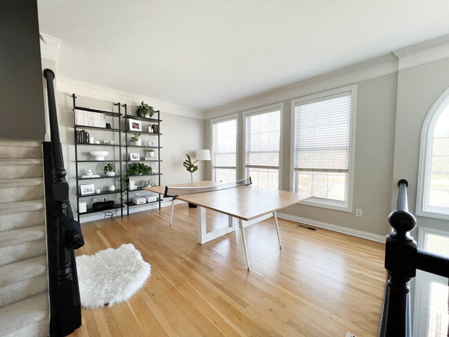 Building Photo - 8661 N Meridian St