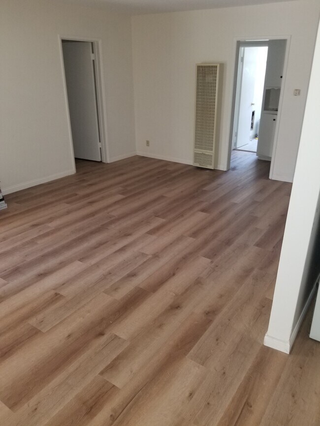 Foto del edificio - 3643 Mentone Ave