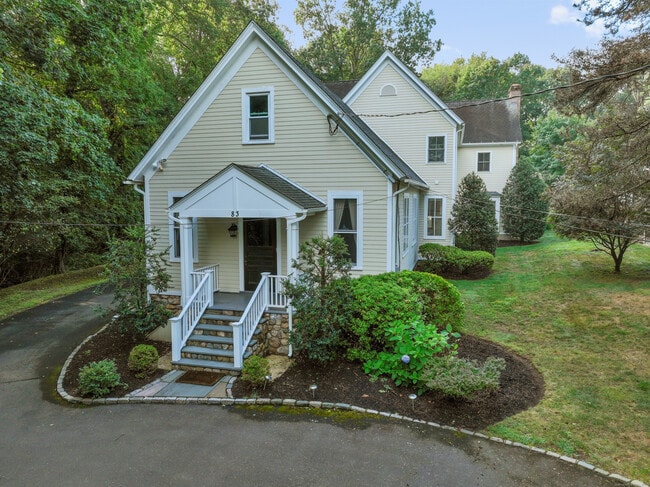 Building Photo - 83 Camp Ave